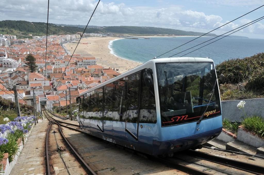 100 Meters From The Beach! Rua Da Regeneracao Nazaré Exterior foto